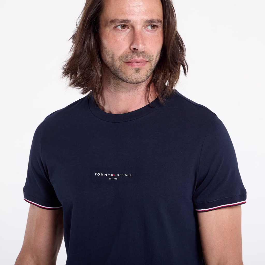 Tommy Hilfiger Μαύρο T-Shirt Με Λογότυπο Στο Κέντρο