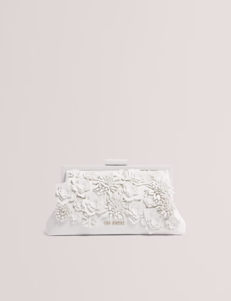Ted Baker Λευκό Τσαντάκι Clutch με ανάγλυφα 3D λουλούδια